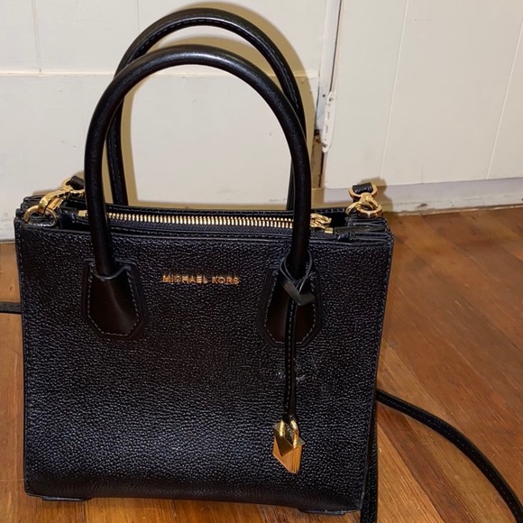 Michael Kors Handbags - Michael Kors Small Accordion Leather Bag